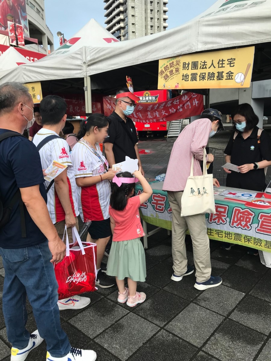 113/6/21臺北市士林區社區防災園遊會，許多家庭全家大小一起參與防災體驗與學習！