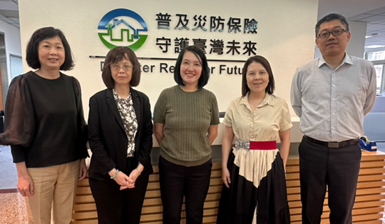 本基金與Liberty Mutual Re合影