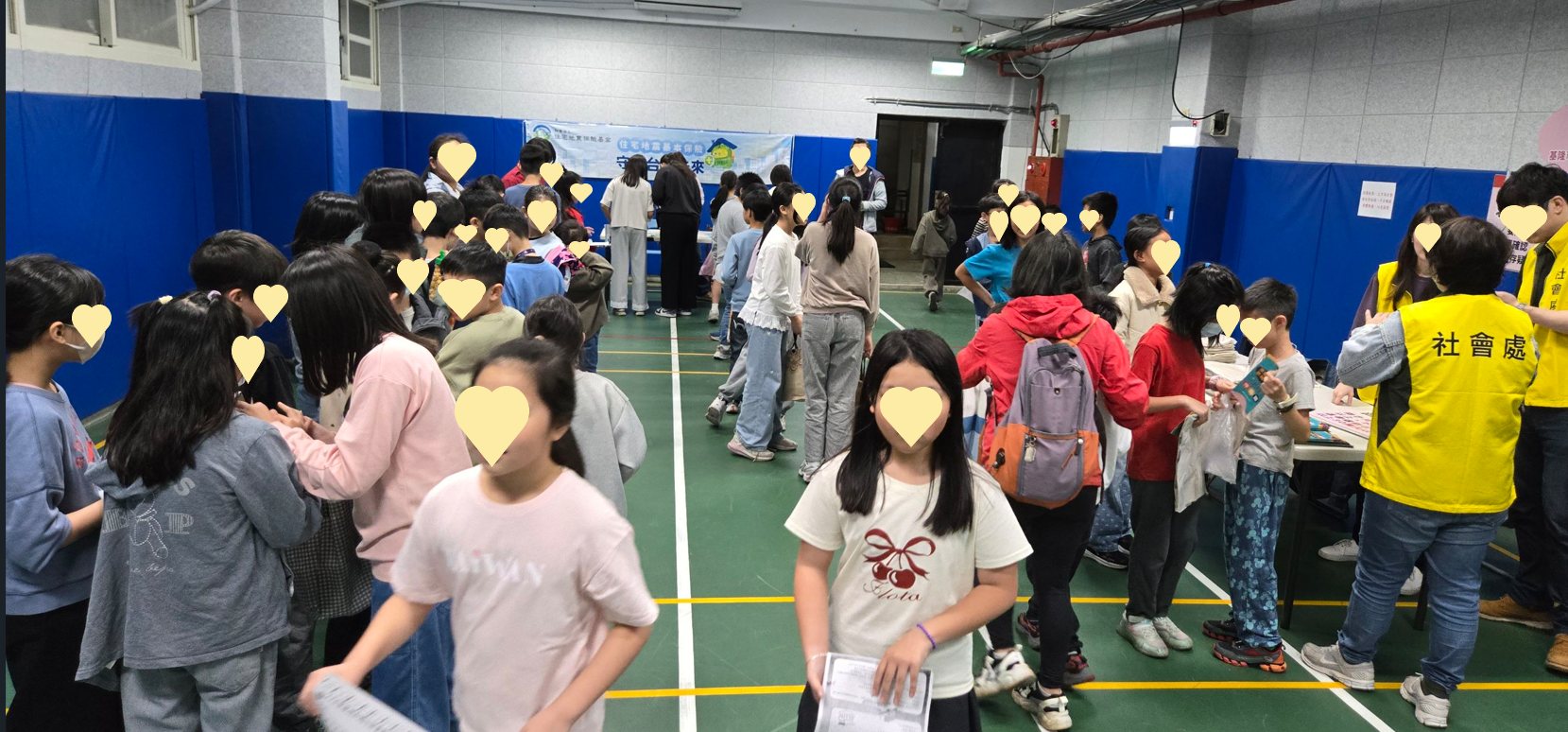 4/1本基金參與基隆市政府消防局，在基隆市立德和國小舉辦兒童節防災宣導活動。透過趣味闖關遊戲，讓孩子們在歡慶節日的同時，輕鬆學習防災知識，並提升防災意識。