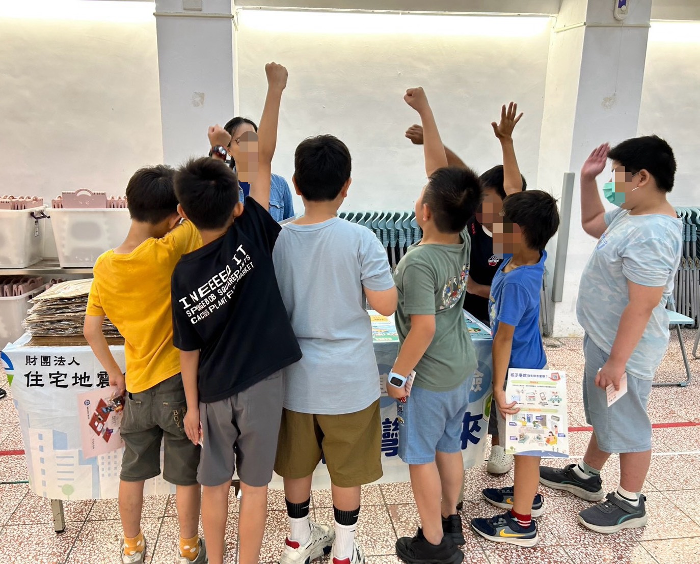 9/21本基金參與基隆市政府於暖江國小舉辦的115年度國家防災日示範觀摩演練，向學校師生宣導住宅火災及地震基本保險的保障內容，除提升防災意識外，更希望每戶住宅都能擁有地震保險的保障。